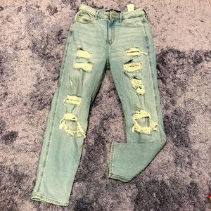 Hollister Ripped Mom Jeans Size 3